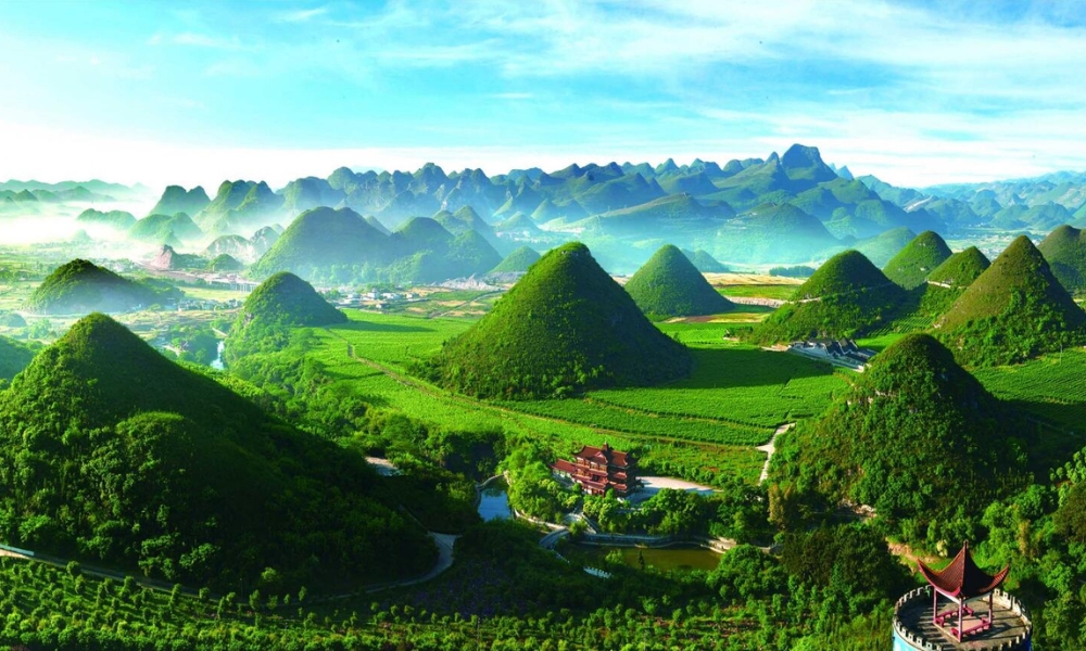 Thời tiết Quý Châu thay đổi theo mùa, mỗi mùa mang một vẻ đẹp rất riêng