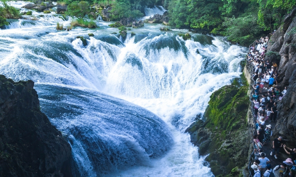 Thác Hoàng Quả Thụ – “đại thác” hùng vĩ giữa rừng sâu Quý Châu