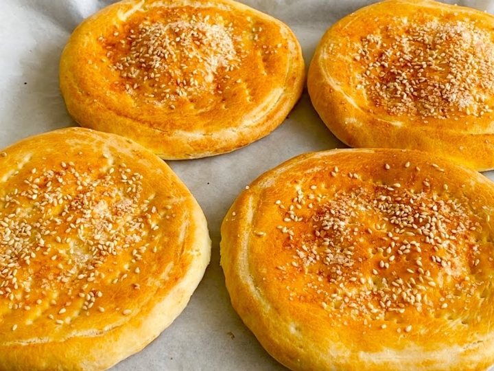 Bánh Naan nóng giòn, thơm phức vừa ra lò