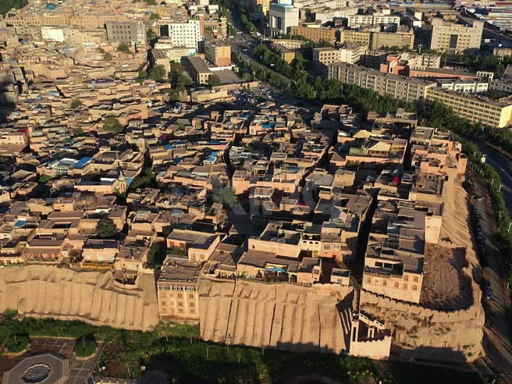 Kashgar - thành phố nghìn năm tuổi nổi bật với kiến trúc truyền thống của người Duy Ngô Nhĩ.
