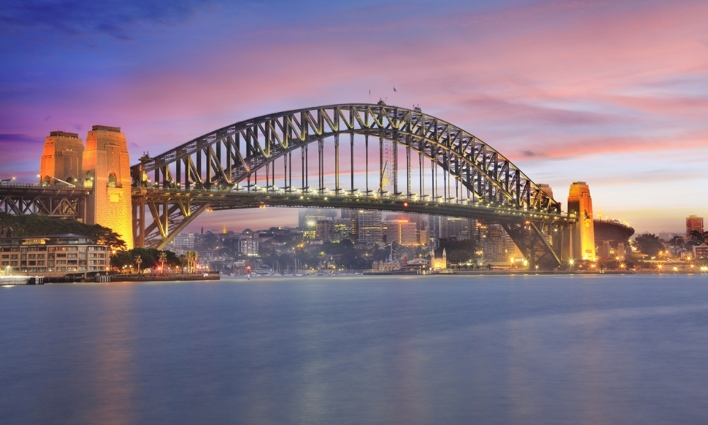 Ngắm toàn cảnh thành phố Sydney từ cầu Harbour