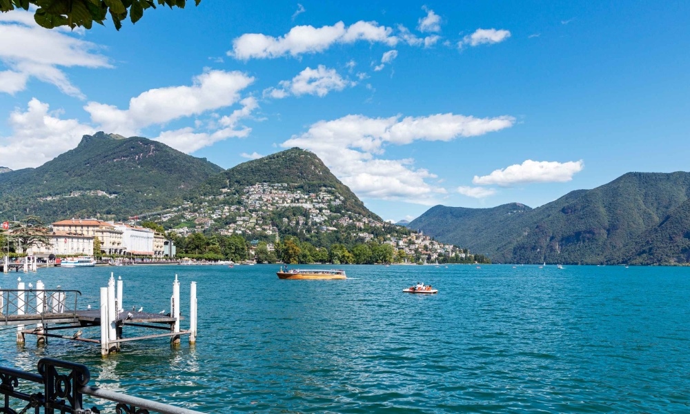 Hồ Zurich hấp dẫn với cảnh đẹp thanh bình và nhiều trải nghiệm ngoài trời thú vị