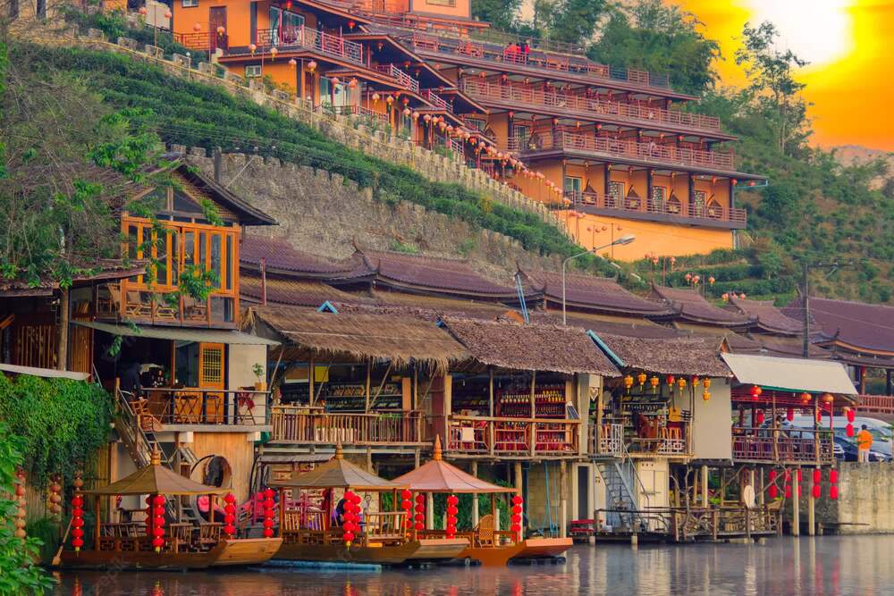 Lối kiến trúc mang đậm dấu ấn Vân Nam – điểm nhấn văn hóa không thể bỏ qua tại Ban Rak Thai