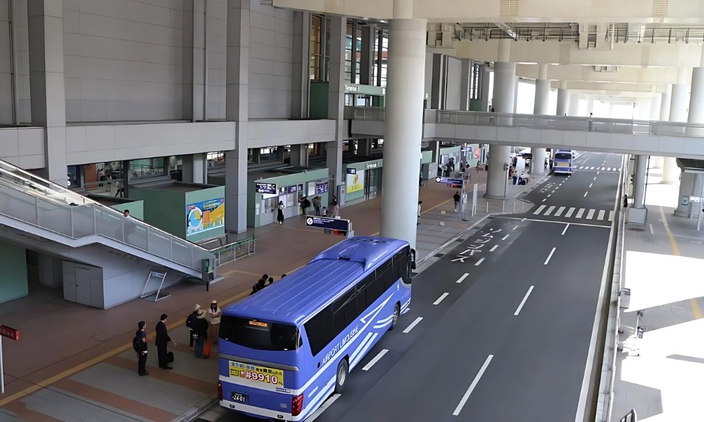 Xe buýt limousine từ sân bay Kansai về trung tâm Kobe nhanh chóng và tiện lợi