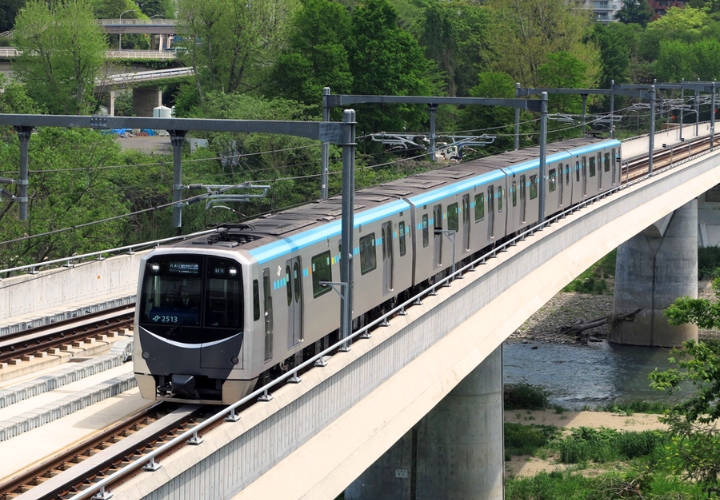 Tàu điện ngầm là phương tiện rất phổ biến ở xứ Phù Tang