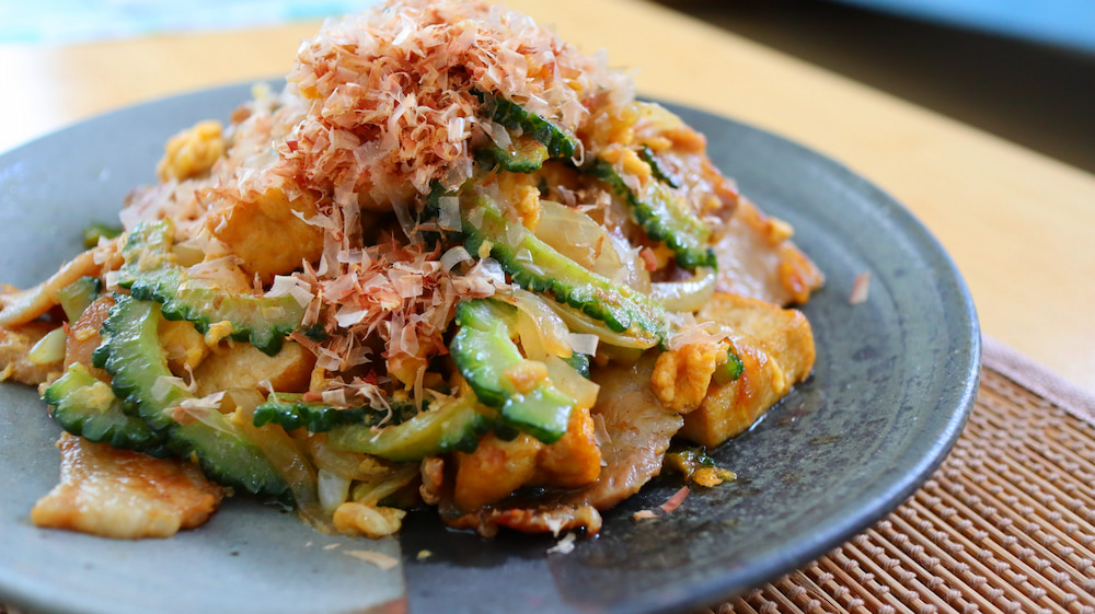 Goya Champuru rất được ưa chuộng trong mùa hè tại Okinawa