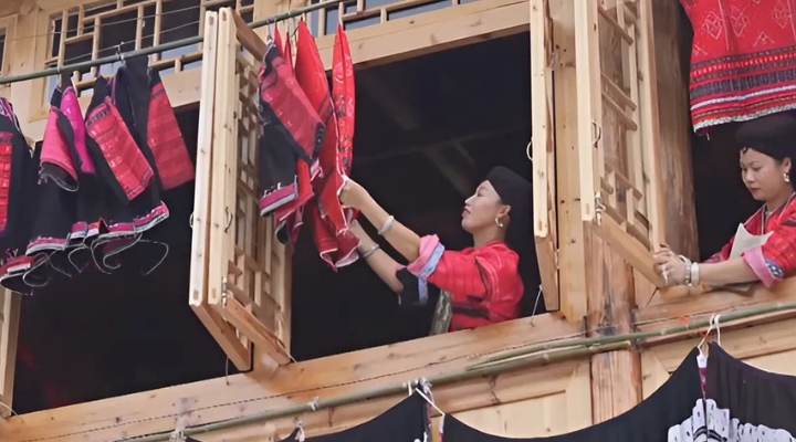 Lễ hội “Sấy quần áo” là dịp người Dao Đỏ sum họp, thể hiện truyền thống gắn bó và niềm tin vào năm mới