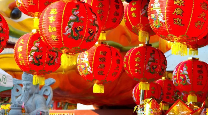 Lễ hội Đèn lồng Tết Nguyên tiêu tỏa sáng vẻ đẹp văn hóa truyền thống với ánh sáng và âm thanh rộn ràng