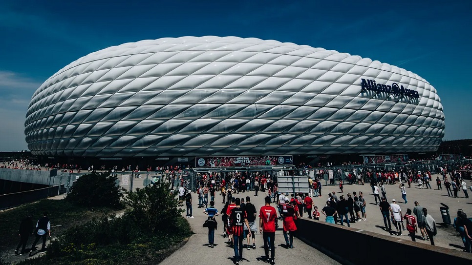 S&acirc;n vận động Allianz Arena