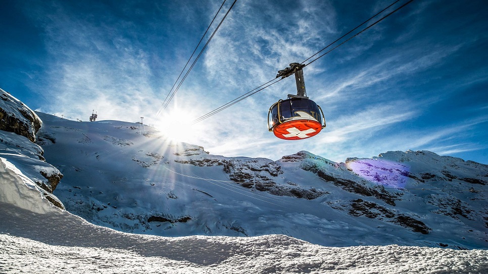 Trải nghiệm c&aacute;p treo Titlis Cable Car