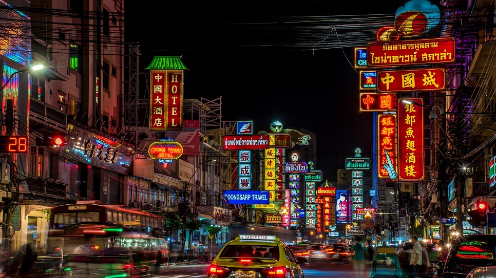 Phuket nhộn nhịp về đêm