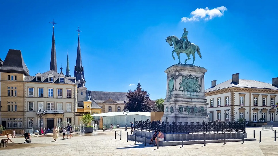 Quảng trường Place Guillaume II
