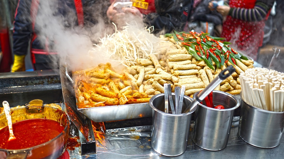 Ẩm thực hấp dẫn tại chợ Myeongdong