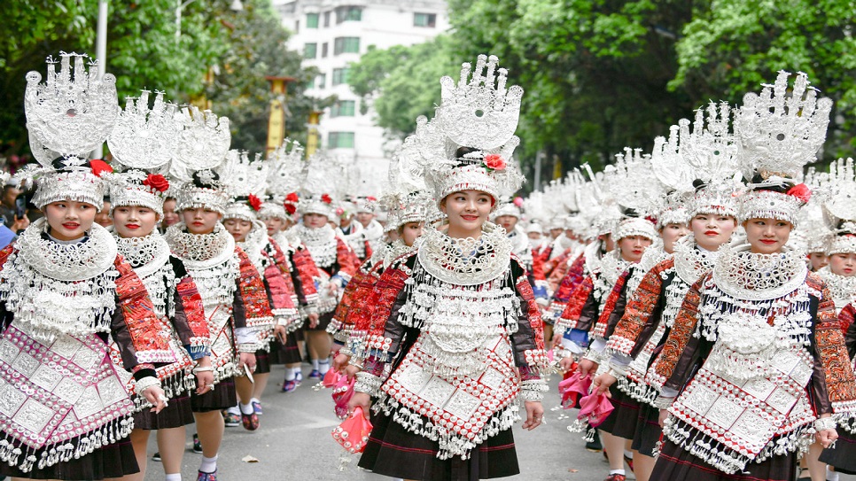 Những bộ trang sức bạc tinh xảo