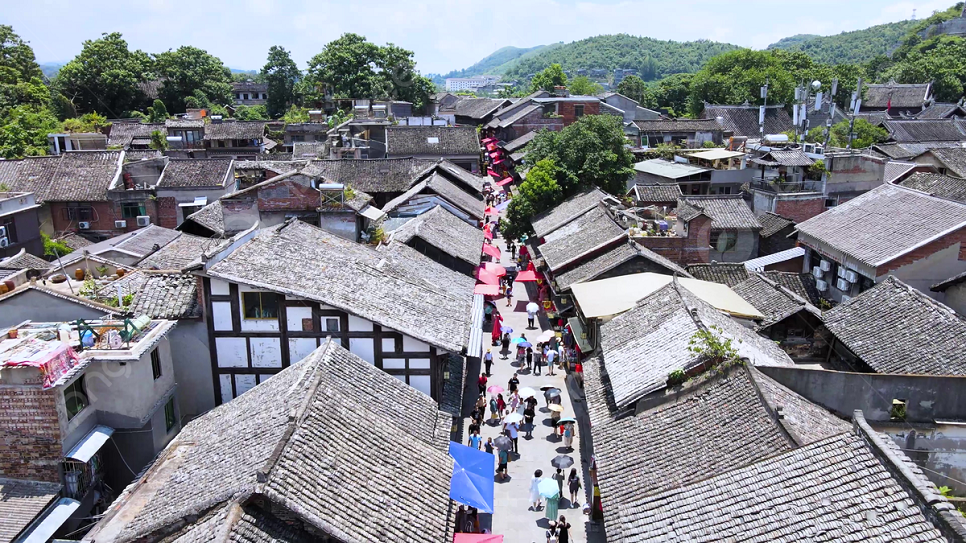 Dạo quanh cổ trấn Thanh Nham