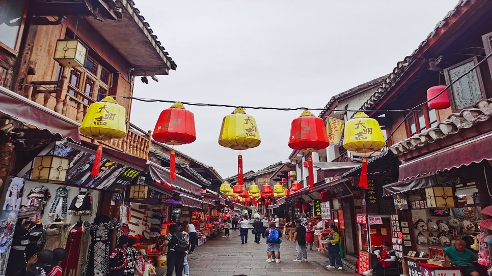 Dạo quanh cổ trấn Thanh Nham