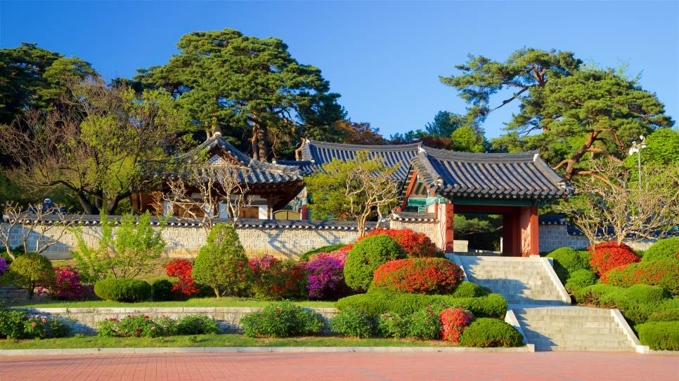 Khu nhà cổ Ojukheon