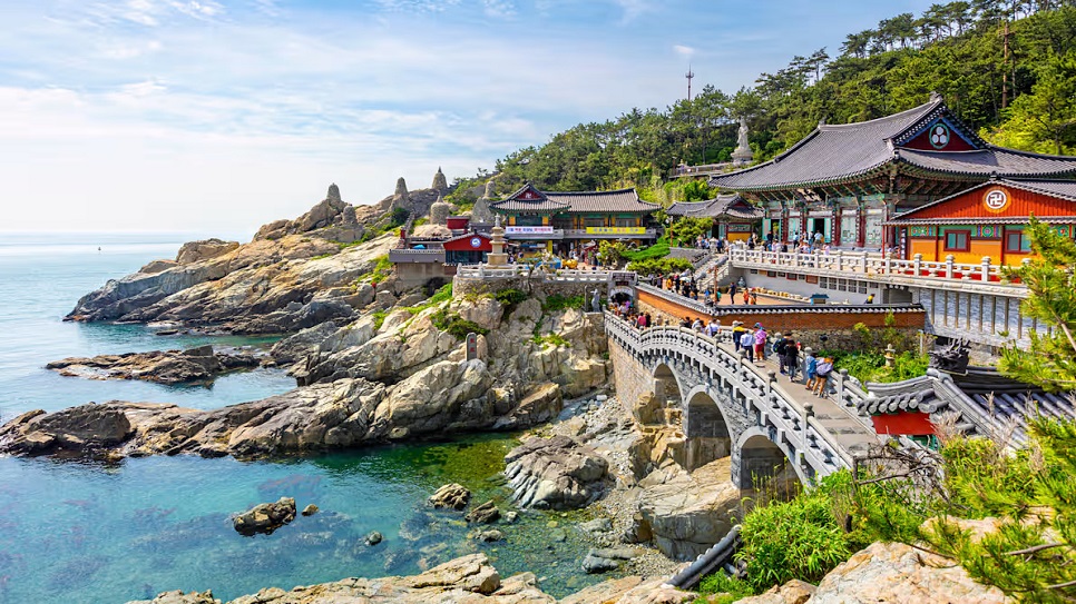 Chùa Haedong Yonggungsa Temple