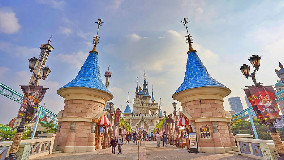 Khu vui chơi giải trí trong nhà LOTTE WORLD