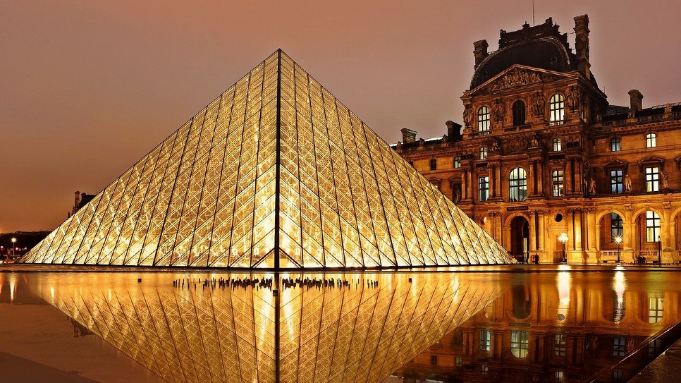 Bảo Tàng Louvre
