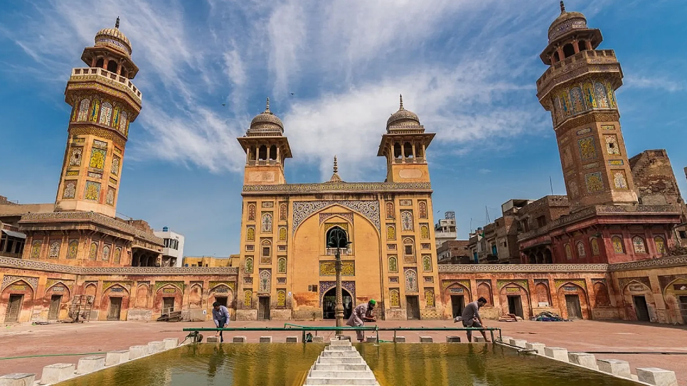 Thánh đường Wazir Khan - thánh đường có trang hoàng nội thất lộng lẫy nhất đế quốc Mughal