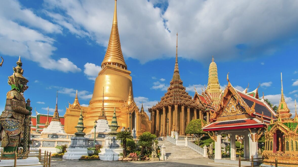 Chùa Núi Vàng (Wat Saket)