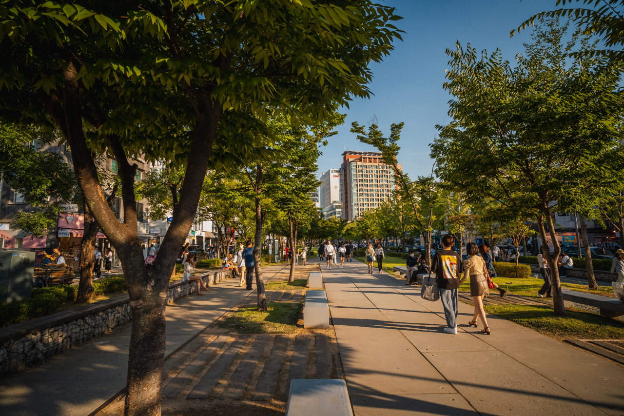 Công viên Gyeongui Line Forest – Không gian xanh ấn tượng trong lòng Seoul