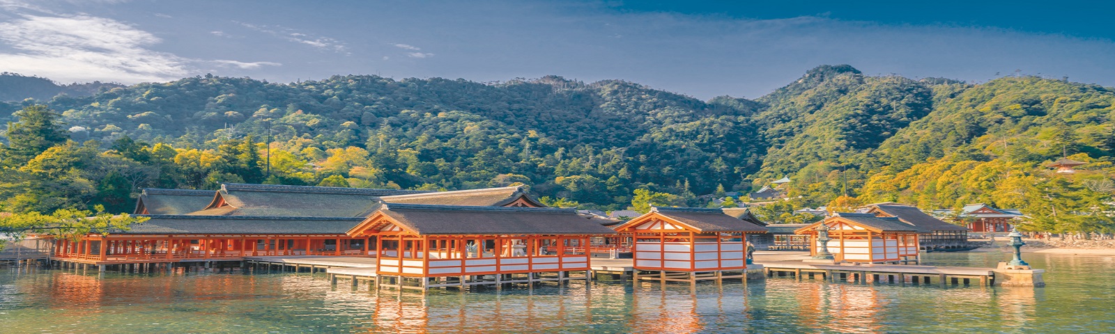 Đền Itsukushima – Di sản văn hóa vùng Hiroshima