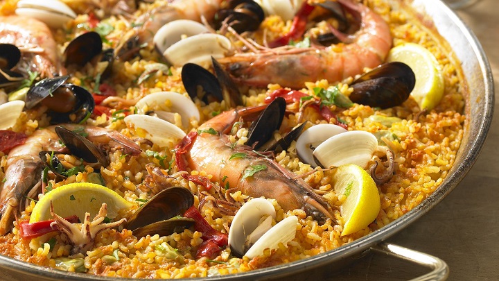 Cơm thập cẩm Paella - món ăn quốc gia của Tây Ban Nha