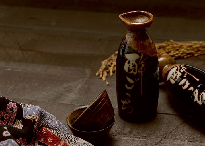 Rượu sake truyền thống không thể thiếu trong các bữa tiệc của người Nhật