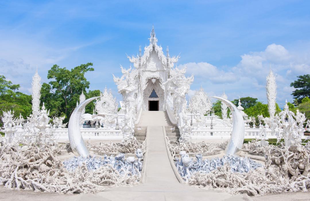 KHÁM PHÁ VẺ ĐẸP CỦA CHÙA TRẮNG WAT RONG KHUN ĐỘC ĐÁO Ở CHIANG RAI