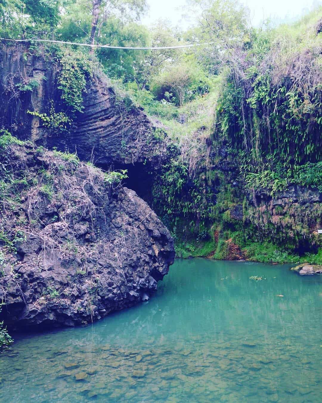 dòng nước trong xanh của thác Dray Nur