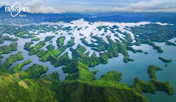 Hồ Tà Đùng được mệnh danh là “Vịnh Hạ Long” giữa lòng Tây Nguyên 